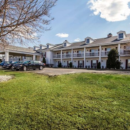 Comfort Inn Фон Дю Лак Екстериор снимка