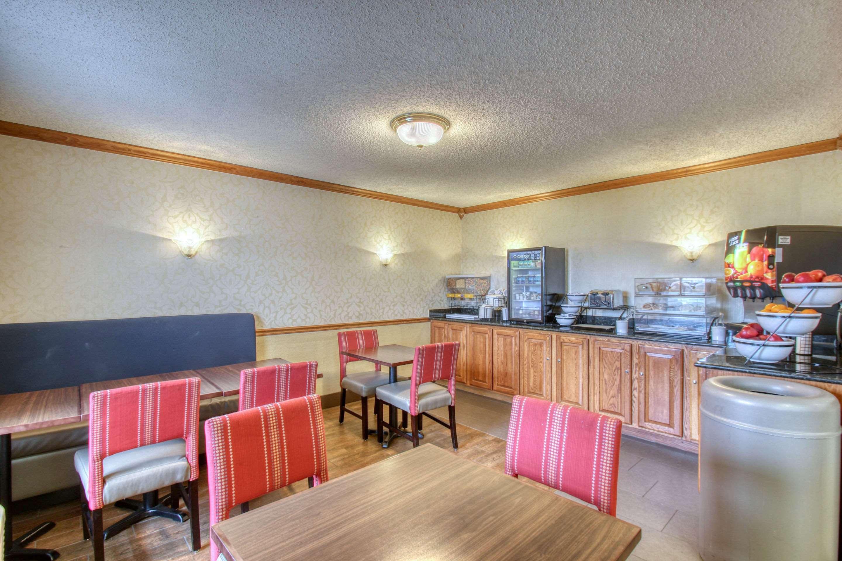 Comfort Inn Фон Дю Лак Екстериор снимка