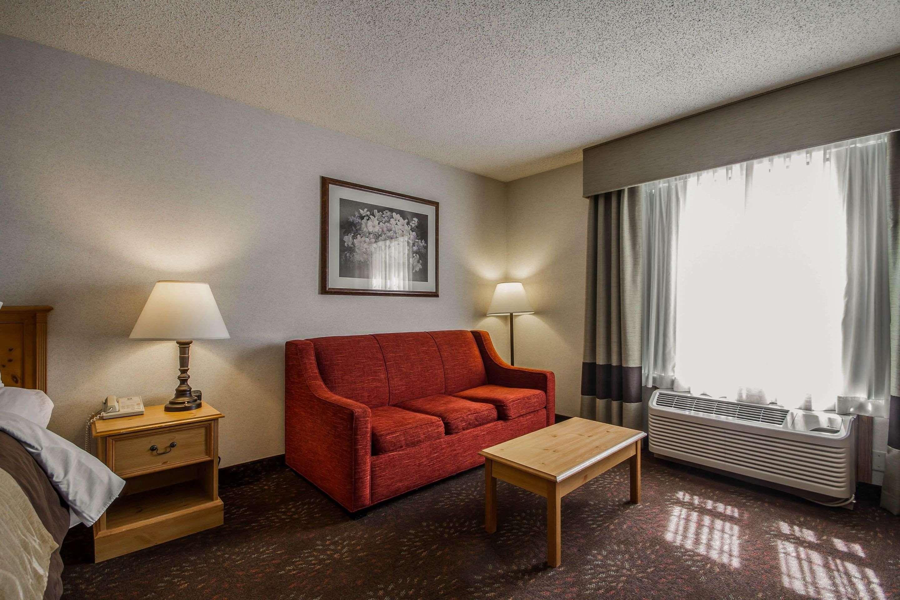 Comfort Inn Фон Дю Лак Екстериор снимка